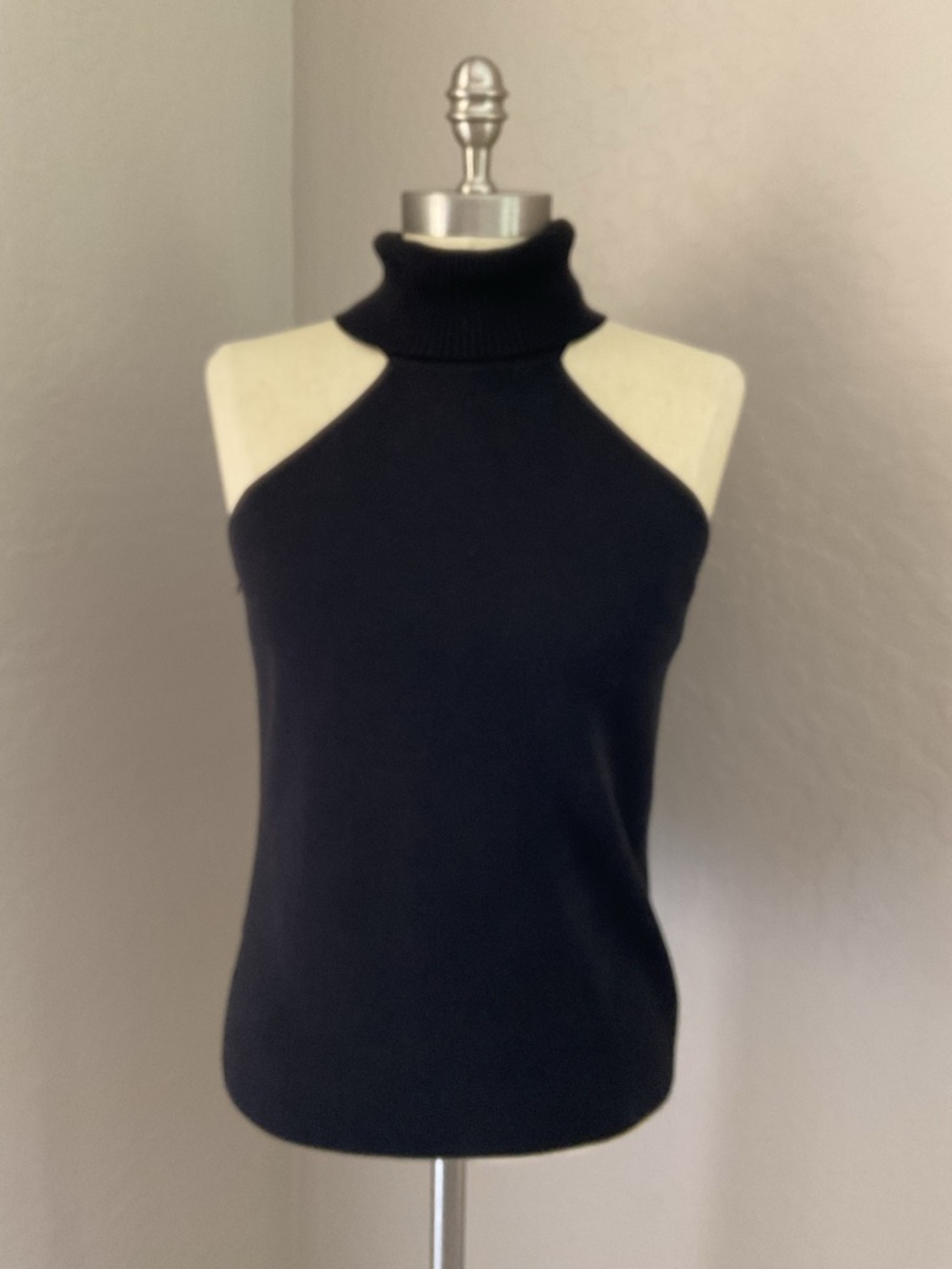 NWT WHBM  Black Sleeveless Halter Turtleneck Sweater Tank Sz L